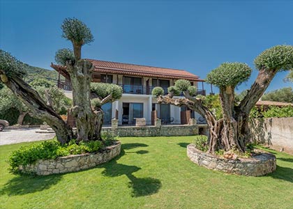 Eptanisos Beachfront Suites